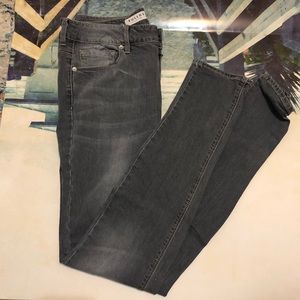 Bullhead Denim Co. skinniest high raise